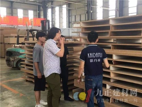 共話合作，智造未來 熱烈歡迎迪拜陳總蒞臨依威工廠考察指導(dǎo)